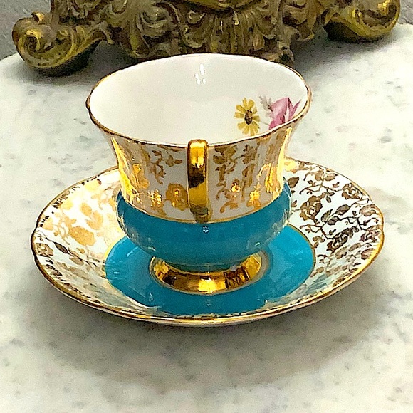 WINDSOR ROSE CUP & SAUCER SET VINTAGE MADE IN ENGLAND BONE CHINA - Picture 4 of 16